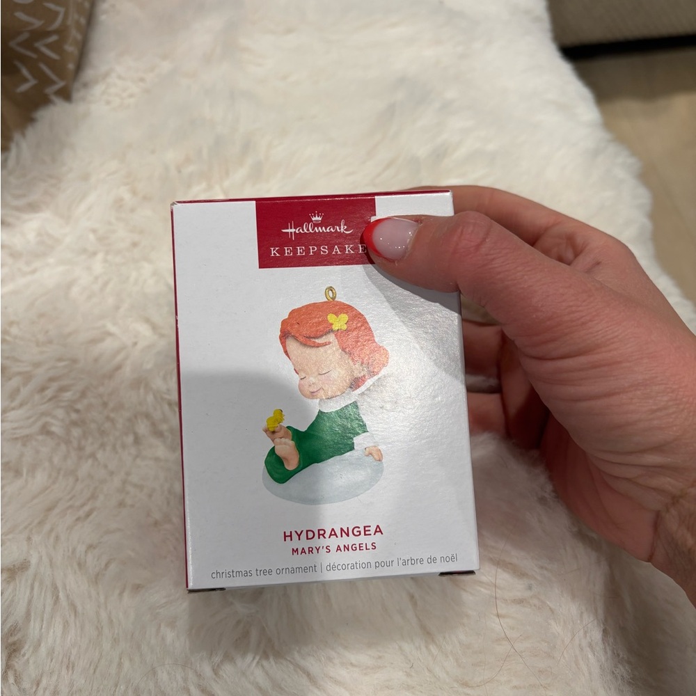 Hallmark Keepsake Hydrangea Mary’s Angels Ornament - Green and Red-Orange